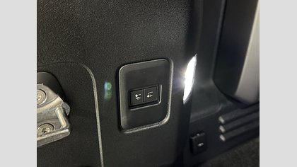 Defender 110 44