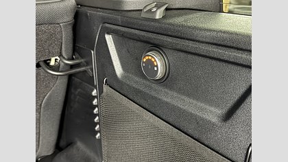 Defender 110 46