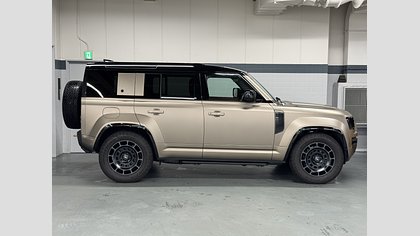 Defender 110 9
