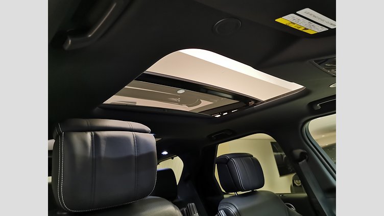 2025 認定中古車 Land Rover Discovery サントリーニブラック D350マイルドハイブリッド（ディーゼル） Metropolitan Edition