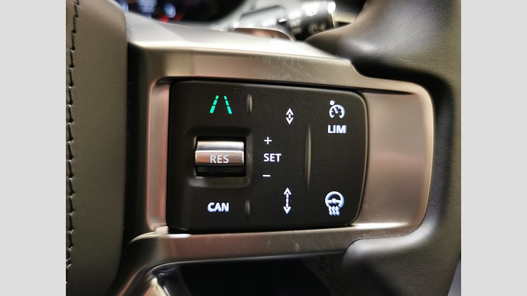 2025 認定中古車 Land Rover Discovery サントリーニブラック D350マイルドハイブリッド（ディーゼル） Metropolitan Edition