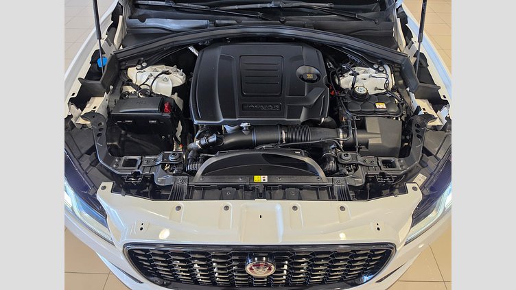 2022 Seminuevos Approved Jaguar F-Pace Ostuni Pearl White 2.0 litre i4P​ SE P250 AWD