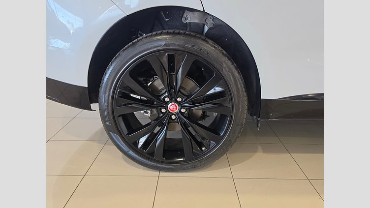 2022 Seminuevos Approved Jaguar F-Pace Ostuni Pearl White 2.0 litre i4P​ SE P250 AWD