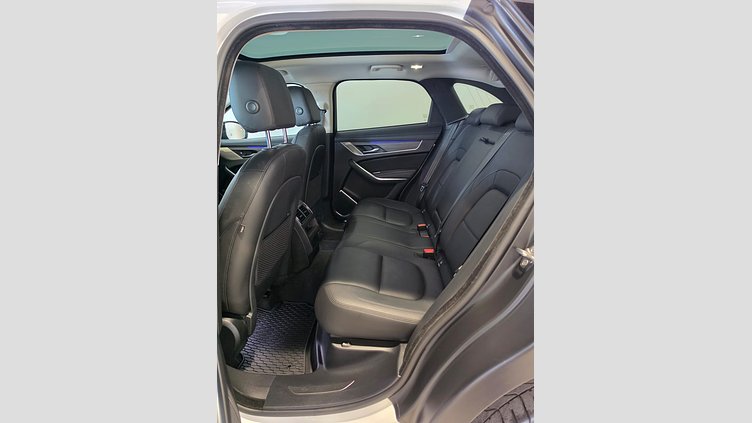 2022 Seminuevos Approved Jaguar F-Pace Ostuni Pearl White 2.0 litre i4P​ SE P250 AWD