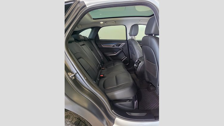 2022 Seminuevos Approved Jaguar F-Pace Ostuni Pearl White 2.0 litre i4P​ SE P250 AWD