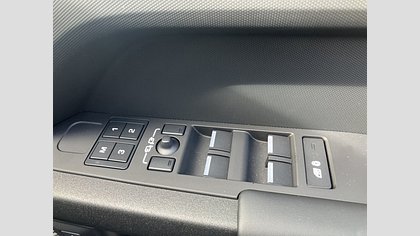 Defender 110 11