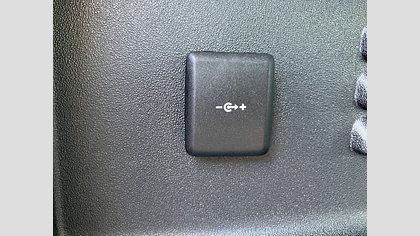 Defender 110 42