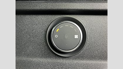 Defender 110 37