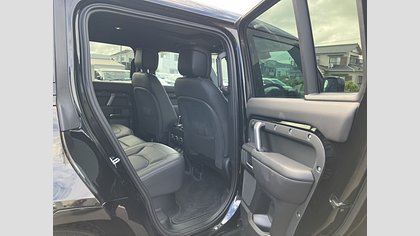 Defender 110 4