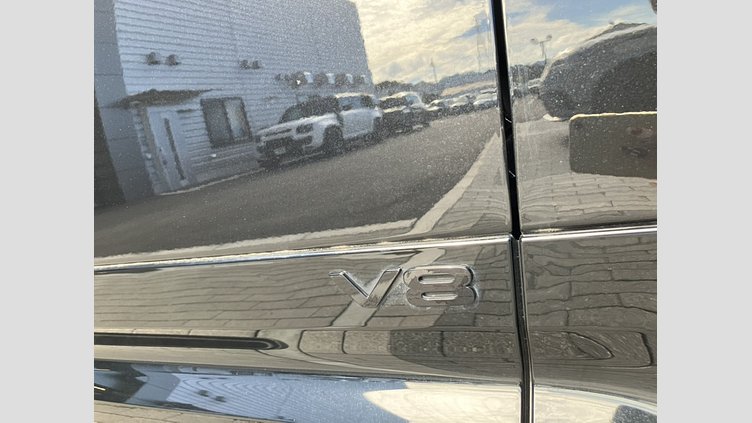 2023 認定中古車 Land Rover Defender 110 サントリーニブラック P525 AWD (AT) V8