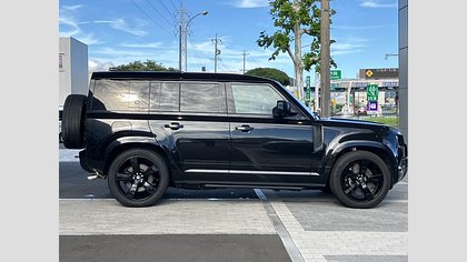 Defender 110 6