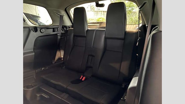 2018 認定中古車 Land Rover Discovery Sport Firenze Red 2.0 litre i4D Diesel HSE D180 5+2