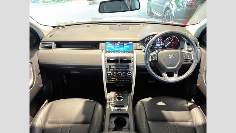 2018 認定中古車 Land Rover Discovery Sport Firenze Red 2.0 litre i4D Diesel HSE D180 5+2