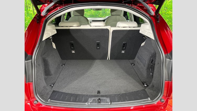 2018 認定中古車 Jaguar E-Pace フィレンツェ レッド D180 オートマチック全輪駆動 S