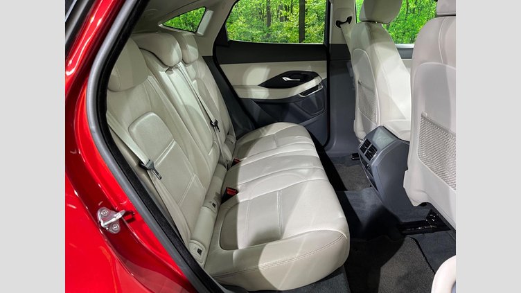 2018 認定中古車 Jaguar E-Pace フィレンツェ レッド D180 オートマチック全輪駆動 S
