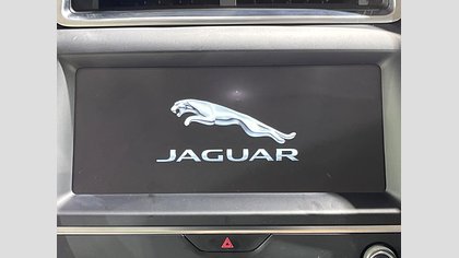 E-Pace 41