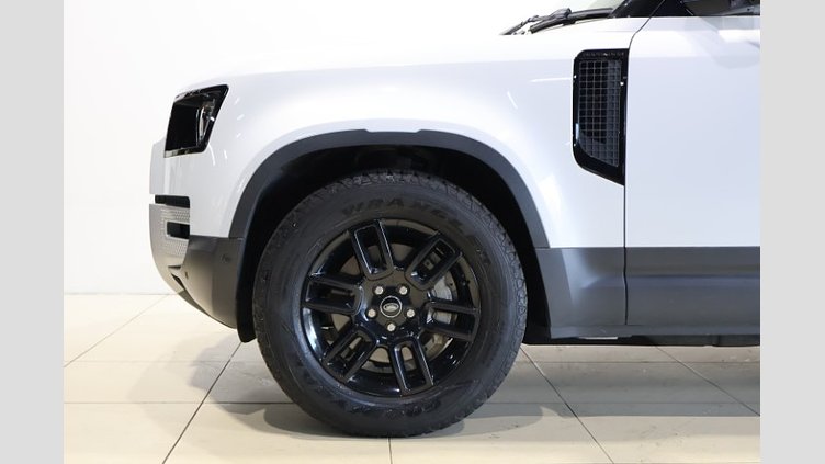 2021 認定中古車 Land Rover Defender 110 Yulong White 3.0 litre i6D​ 110S　D300