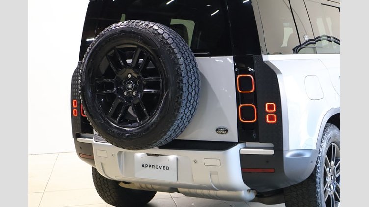 2021 認定中古車 Land Rover Defender 110 Yulong White 3.0 litre i6D​ 110S　D300