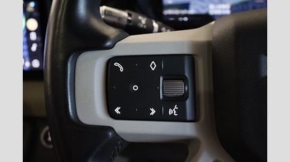 Defender 110 21