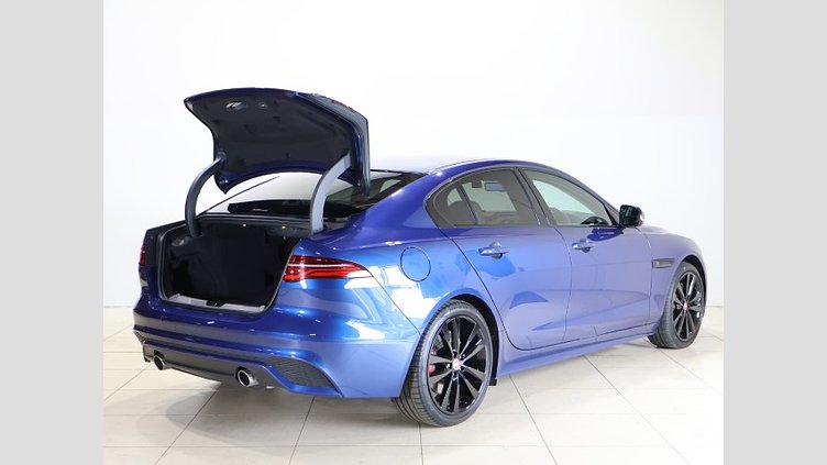 2022 認定中古車 Jaguar XE Bluefire Blue 2.0 litre i4P Petrol R ダイナミックP300