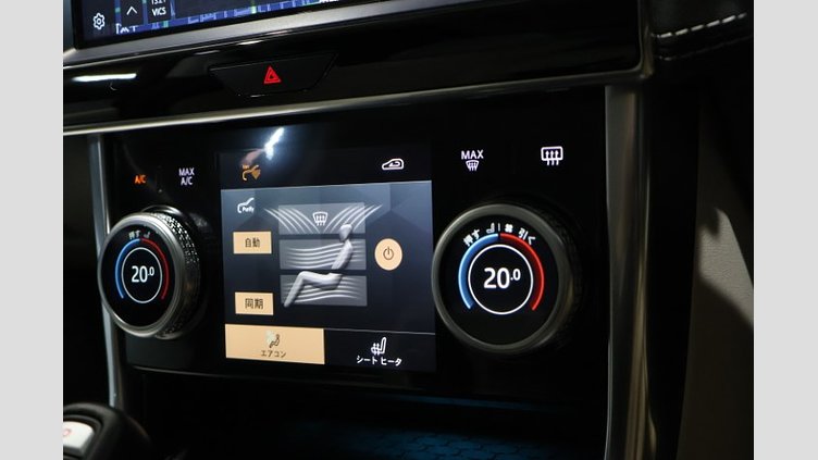 2022 認定中古車 Jaguar XE Bluefire Blue 2.0 litre i4P Petrol R ダイナミックP300