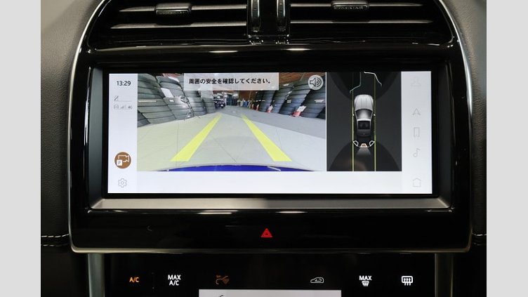 2022 認定中古車 Jaguar XE Bluefire Blue 2.0 litre i4P Petrol R ダイナミックP300