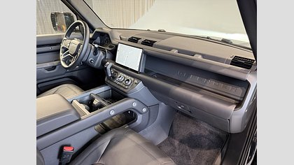 Defender 110 2