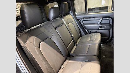 Defender 110 4