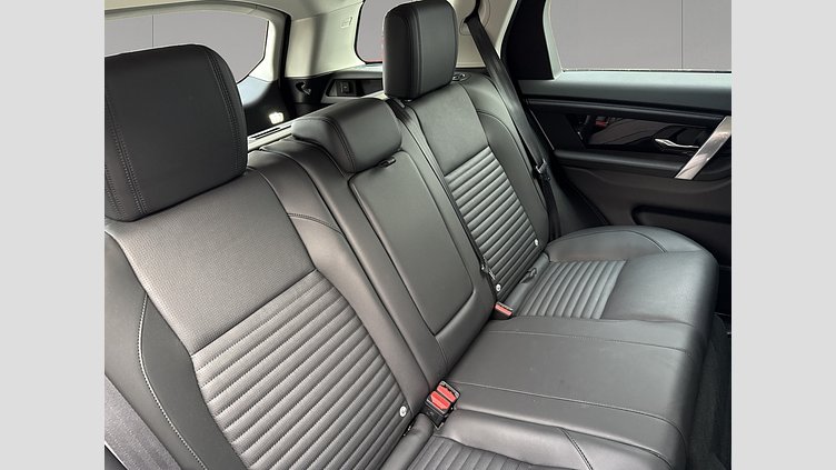 2025 Approved Land Rover Discovery Sport Fuji White D200 Diesel MHEV Standardowy rozstaw osi S