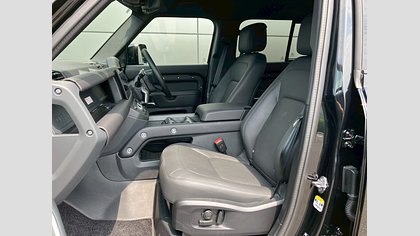 Defender 110 8