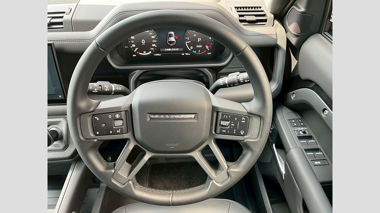 2025 認定中古車 Land Rover Defender 110 サントリーニブラック D350 ディーゼルマイルドハイブリッド X-Dynamic HSE