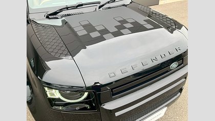 Defender 90 8