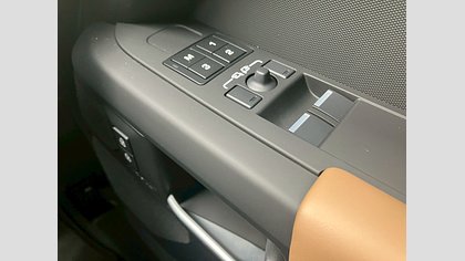 Defender 90 17