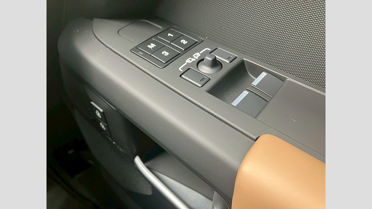 2025 認定中古車 Land Rover Defender 90 サントリーニブラック D350 ディーゼルマイルドハイブリッド X-Dynamic HSE