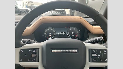 Defender 90 13