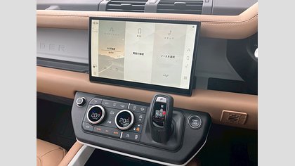 Defender 90 19