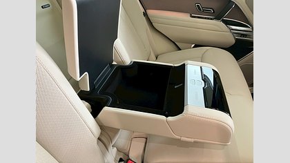 Range Rover 26