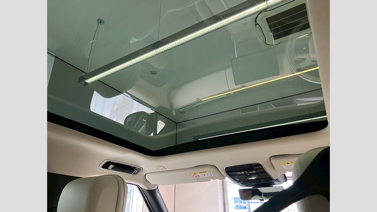 2025 認定中古車 Land Rover Range Rover コンステレーションブルー - グロスフィニッシュ D350 AWD MHEV（AT） スタンダードホイールベース SE