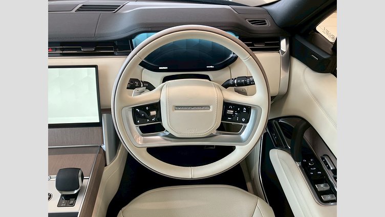 2025 認定中古車 Land Rover Range Rover コンステレーションブルー - グロスフィニッシュ D350 AWD MHEV（AT） スタンダードホイールベース SE