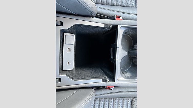2025 認定中古車 Land Rover Discovery Sport サントリーニブラック P250（ガソリン） S
