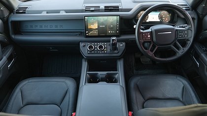 Defender 110 4