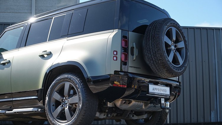 2025 Approved Land Rover Defender 110 Pangea Green 110 D300 X-Dynamic HSE