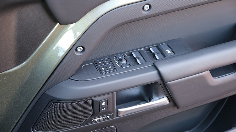 2025 Approved Land Rover Defender 110 Pangea Green 110 D300 X-Dynamic HSE