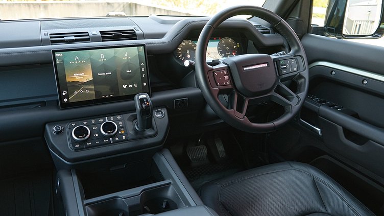 2025 Approved Land Rover Defender 110 Pangea Green 110 D300 X-Dynamic HSE