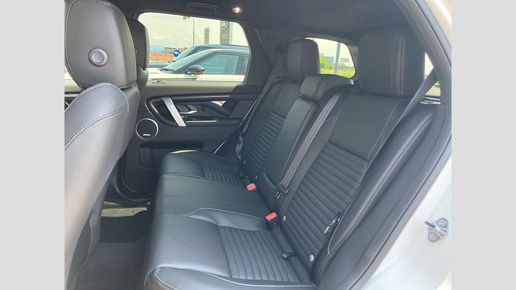 2025 認定中古車 Land Rover Discovery Sport フジホワイト D200マイルドハイブリッド（ディーゼル） 標準ホイール Dynamic S