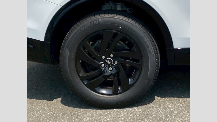 2025 認定中古車 Land Rover Discovery Sport フジホワイト D200マイルドハイブリッド（ディーゼル） 標準ホイール Dynamic S