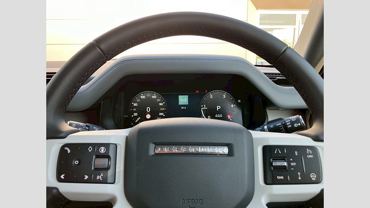 2025 認定中古車 Land Rover Defender 110 カルパチアングレイ D350 ディーゼルマイルドハイブリッド X-Dynamic HSE