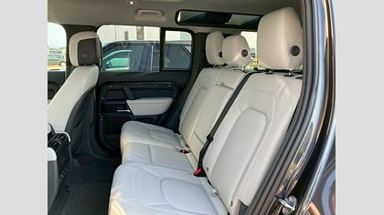 Defender 110 9