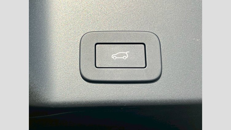 2024 認定中古車 Land Rover Range Rover Evoque トライベッカブルー P250（ガソリン） スタンダードホイールベース DYNAMIC HSE