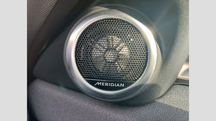 2024 認定中古車 Land Rover Range Rover Evoque トライベッカブルー P250（ガソリン） スタンダードホイールベース DYNAMIC HSE
